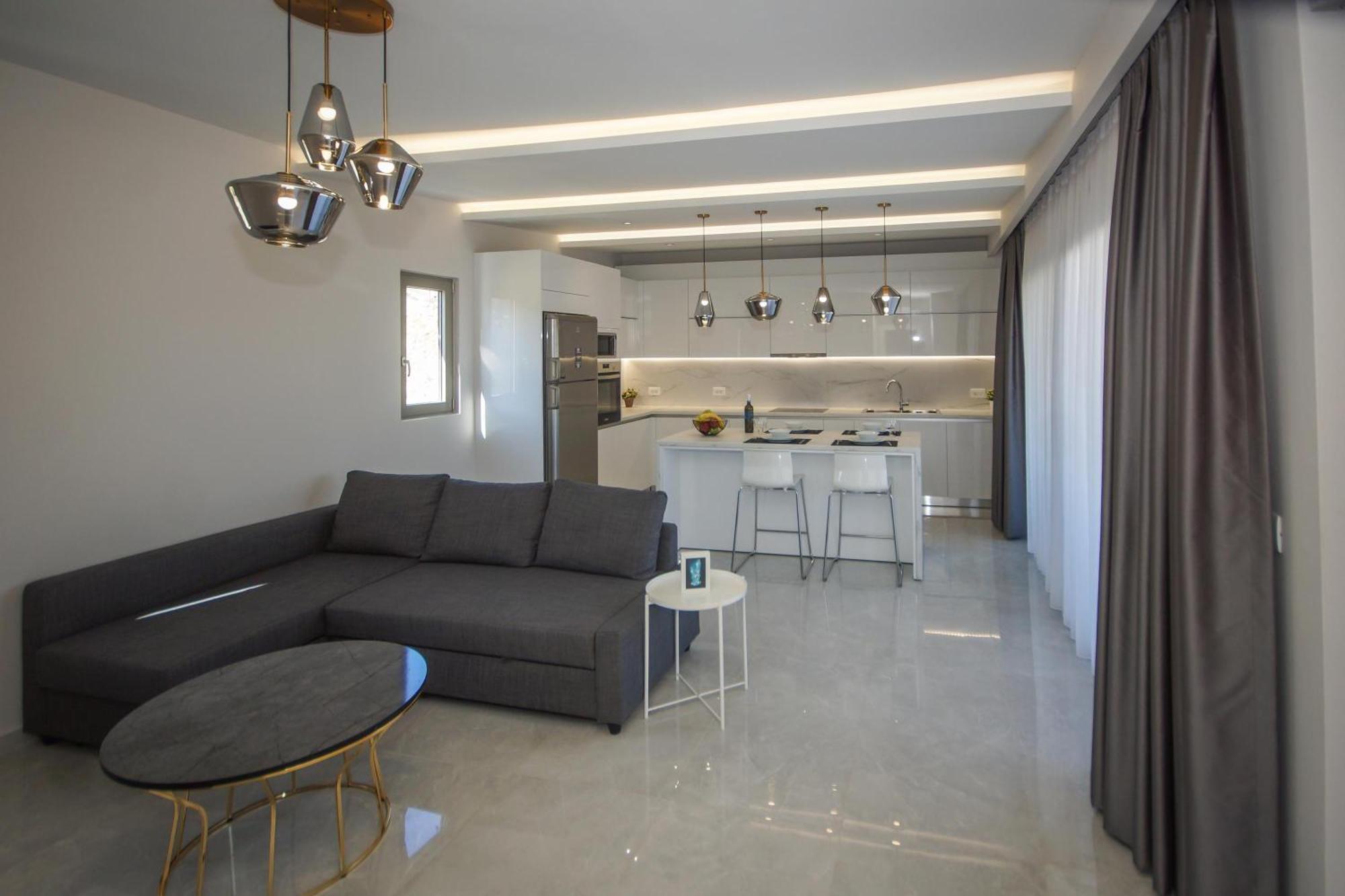 Aquamarine Luxury Suites อาร์คานเยโลส ภายนอก รูปภาพ