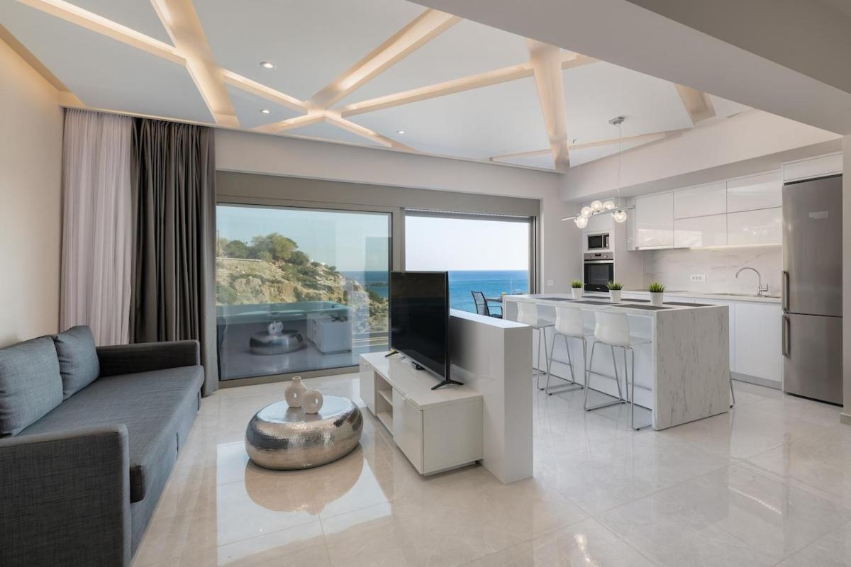 Aquamarine Luxury Suites อาร์คานเยโลส ภายนอก รูปภาพ